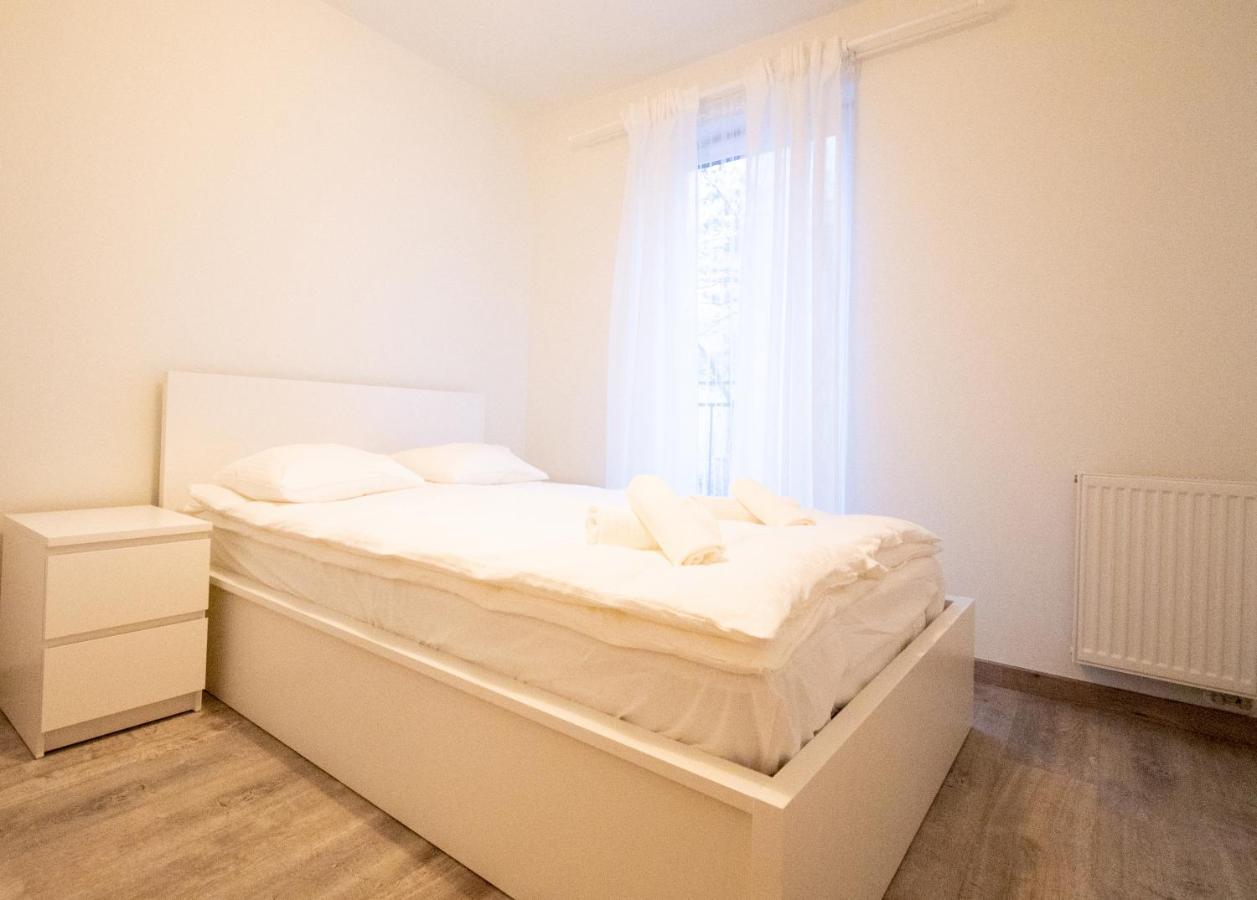 Apartament Alpha Lodź Bagian luar foto